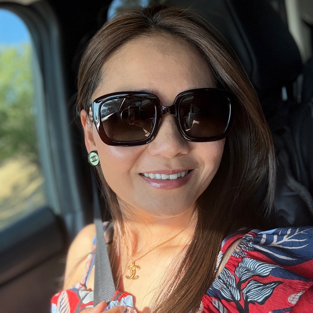 Meet your Posher, Alina live show